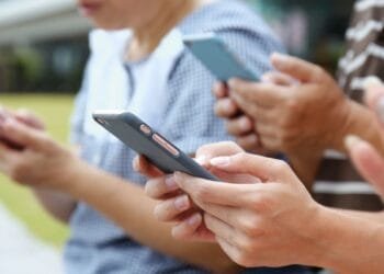 Over a million Dutch now rely only on social media for news