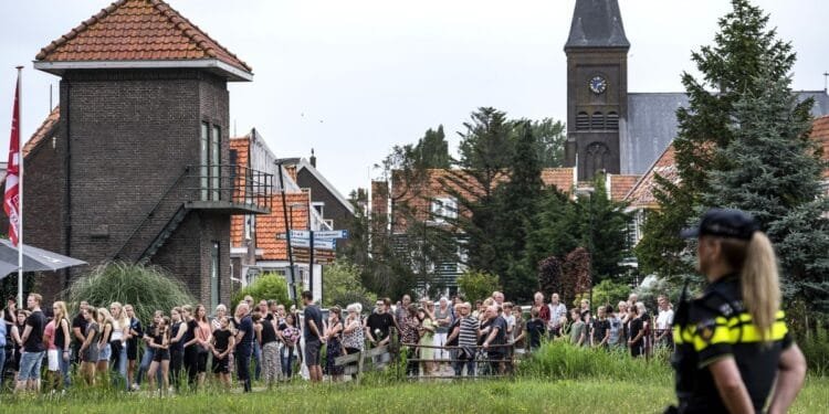Musk draws global attention to Marken teen’s death