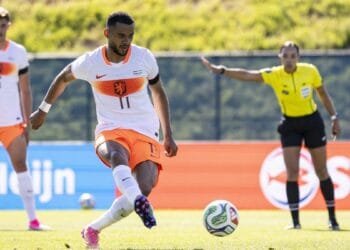 Dutch beat Uzbekistan but lose keeper before World Cup