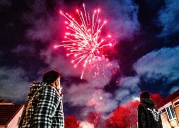 PVV’er Martin Bosma verwacht niets van verbod op vuurwerk: ‘Het wordt overal verkocht en zwaar, zwaarder, zwaarst’