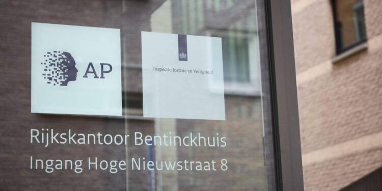 AI vergroot gevaren van phishing en cyberaanvallen, waarschuwt AP