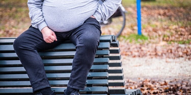 Onderzoek: mensen met overgewicht worden vaker buitengesloten op de werkvloer