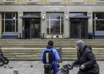 Amsterdam Islamic school guilty of mismanagement, inspectors say