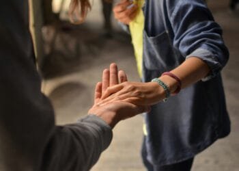 Onderzoek: veel mensen maken dezelfde fout als ze om een gunst vragen en dat werkt juist averechts