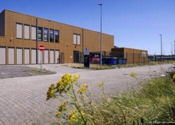 Nieuwe dagopvang voor asielzoekers bij Ter Apel in gebruik