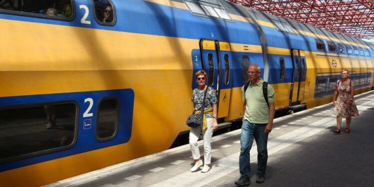 NS off-peak summer pass draws 270,000 in first month