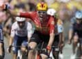 Wærenskjold wint snelste Touretappe ooit in sprint, Kooij tweede