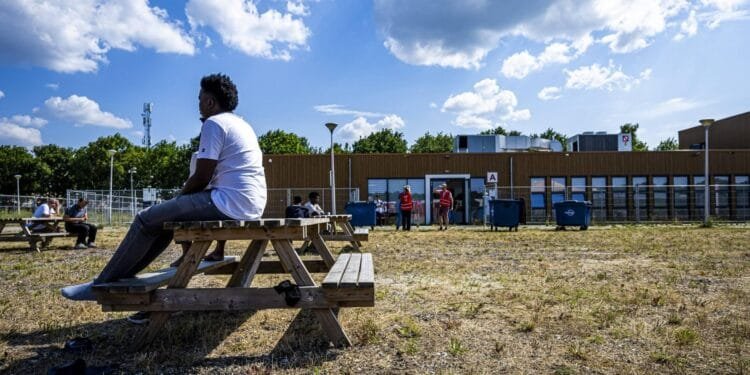 Eerste dag dagopvang Ter Apel rustig verlopen