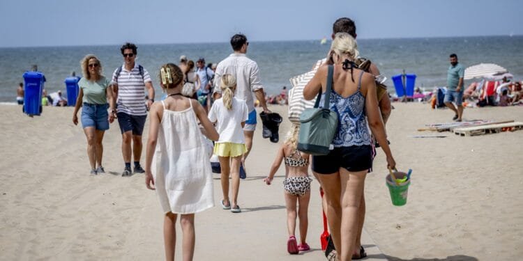 Eerste helft van de zomer breekt warmterecord: ook uitzonderlijk zonnig en droog