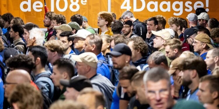 They are off: 108th edition of the Nijmeegse Vierdaagse begins