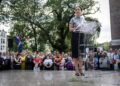 Duizenden mensen bijeen in Amsterdam na aanslag Pride Berlijn