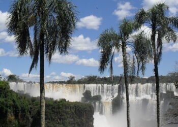 Dutch tourist dies after boat overturns at waterfalls in Brazil