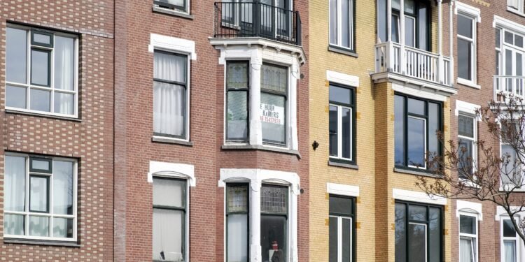 Goedkope studentenkamers verdwijnen ook buiten de Randstad: huur stijgt in sommige steden met ruim 20 procent