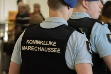 Three arrested over €5m smartphone heist near Schiphol