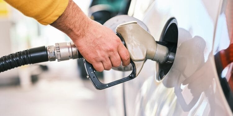 Tanken in België vanaf woensdag flink goedkoper dan in Nederland
