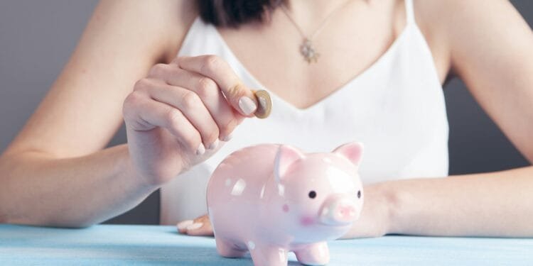 Zakgeld geven aan je kinderen of eerst klusjes doen? Dit zeggen gedragseconomen